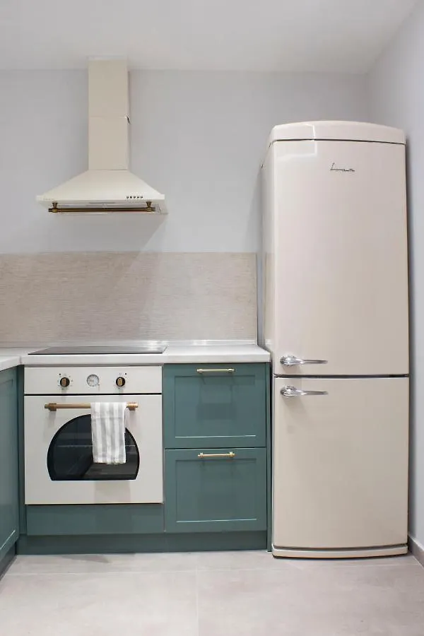 Stylish Modern Classic Apartment Salonic 0*,
